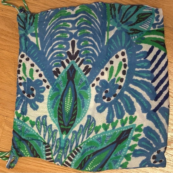 Big, Beautiful Stella & Dot Union Square Scarf Wrap Sarong - Picture 5 of 5